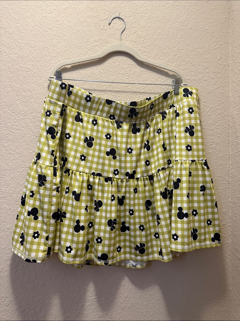 Like New, Disney Gingham Minnie Floral Skirt/Skort, Size 4
